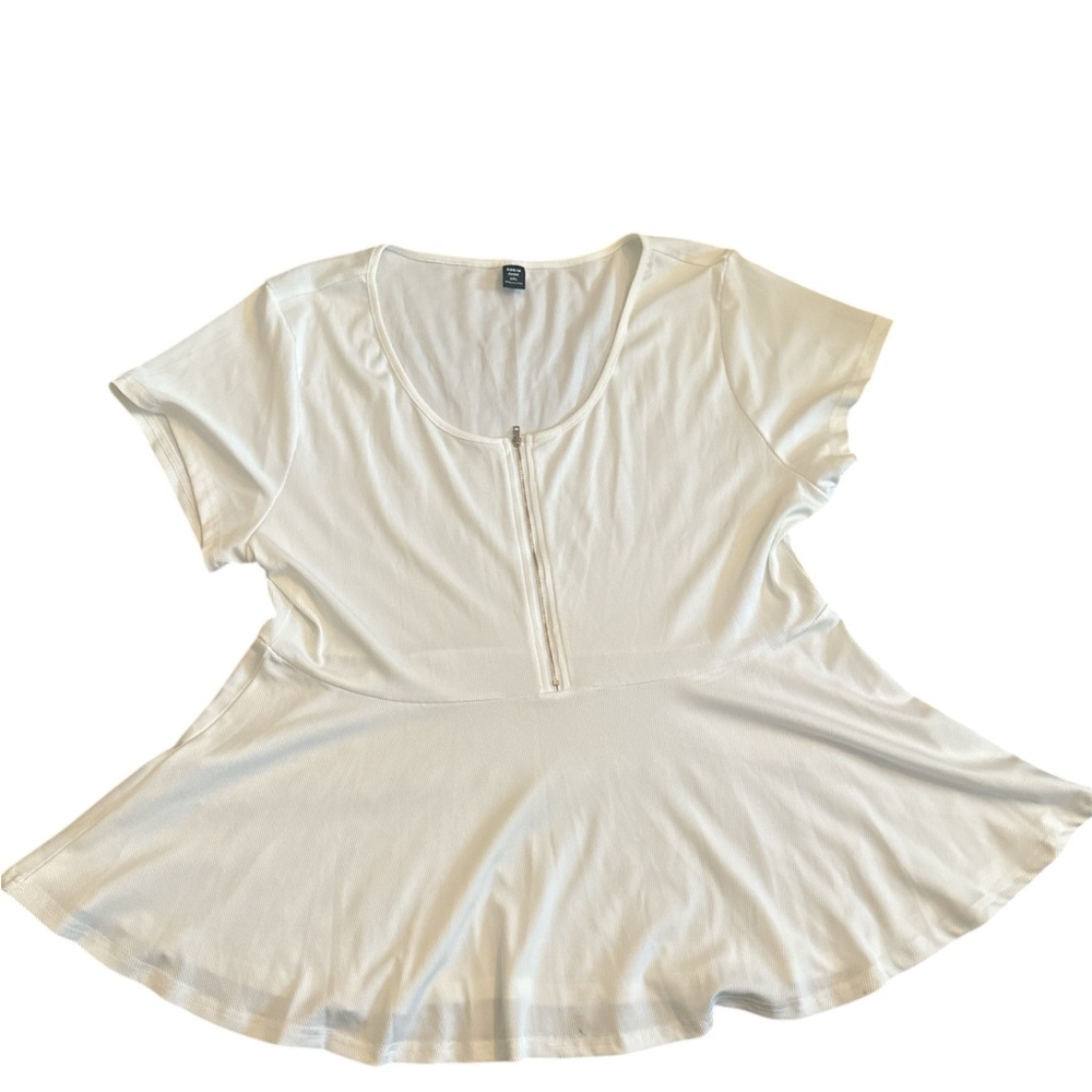 Brand New Without Tags Women's Plus‎ Size Peplum Cream Top Size 4XL